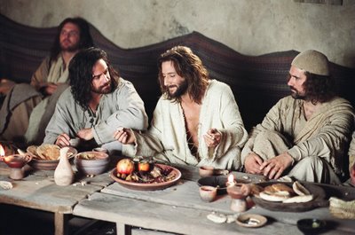 Por que os encontros de Jesus sempre terminavam em refeições?
